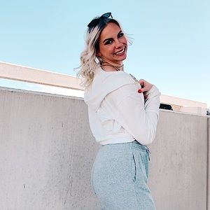 Meet your Posher, Sierra